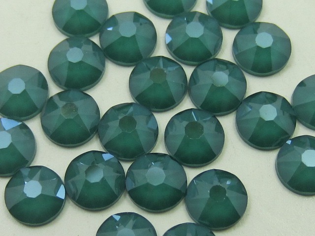 72 pcs. 20ss ROYAL GREEN LACQUER FLATBACK European Rhinestones